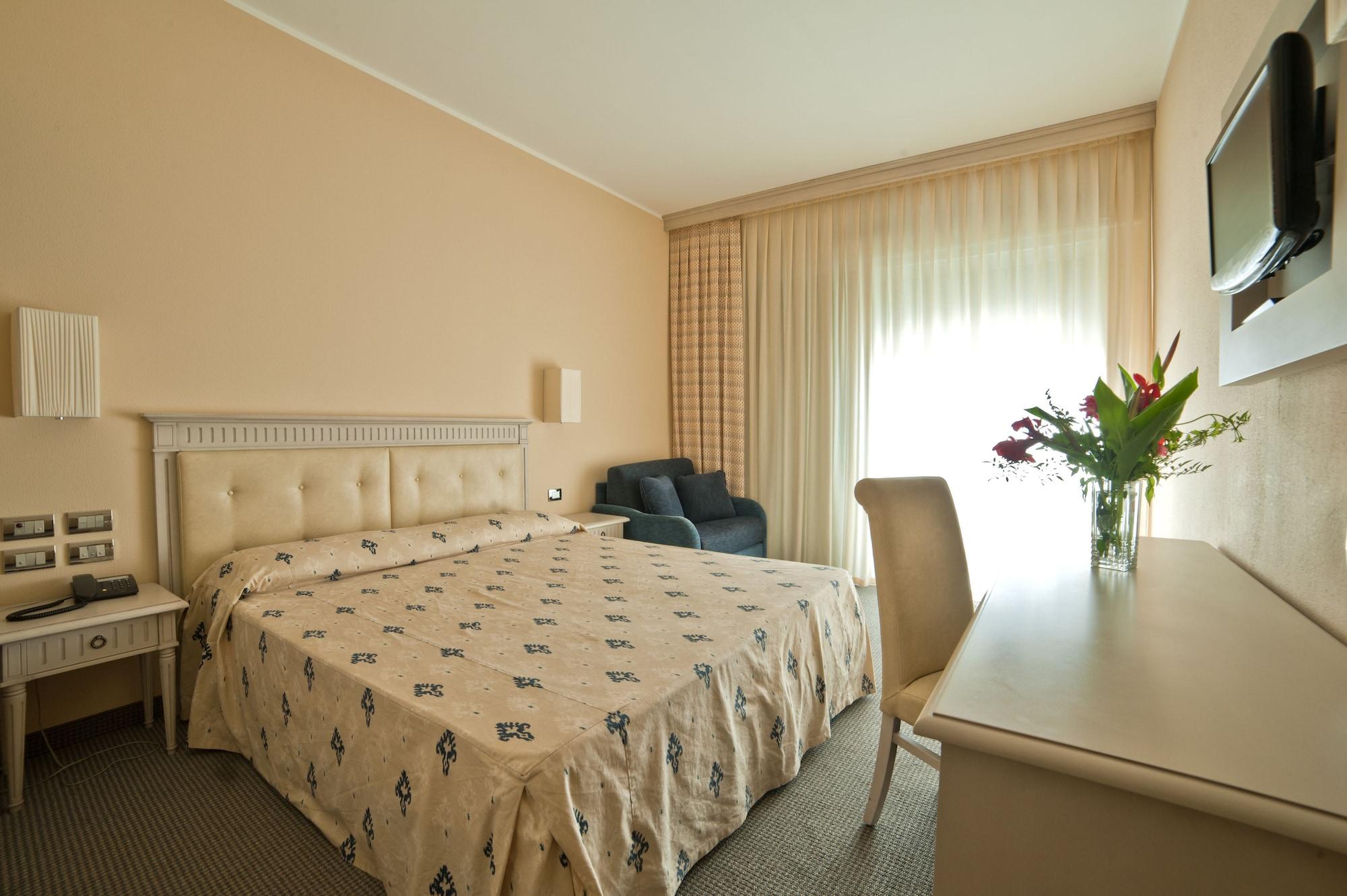 Hotel Villaggio Club Altalia Brancaleone Exteriör bild