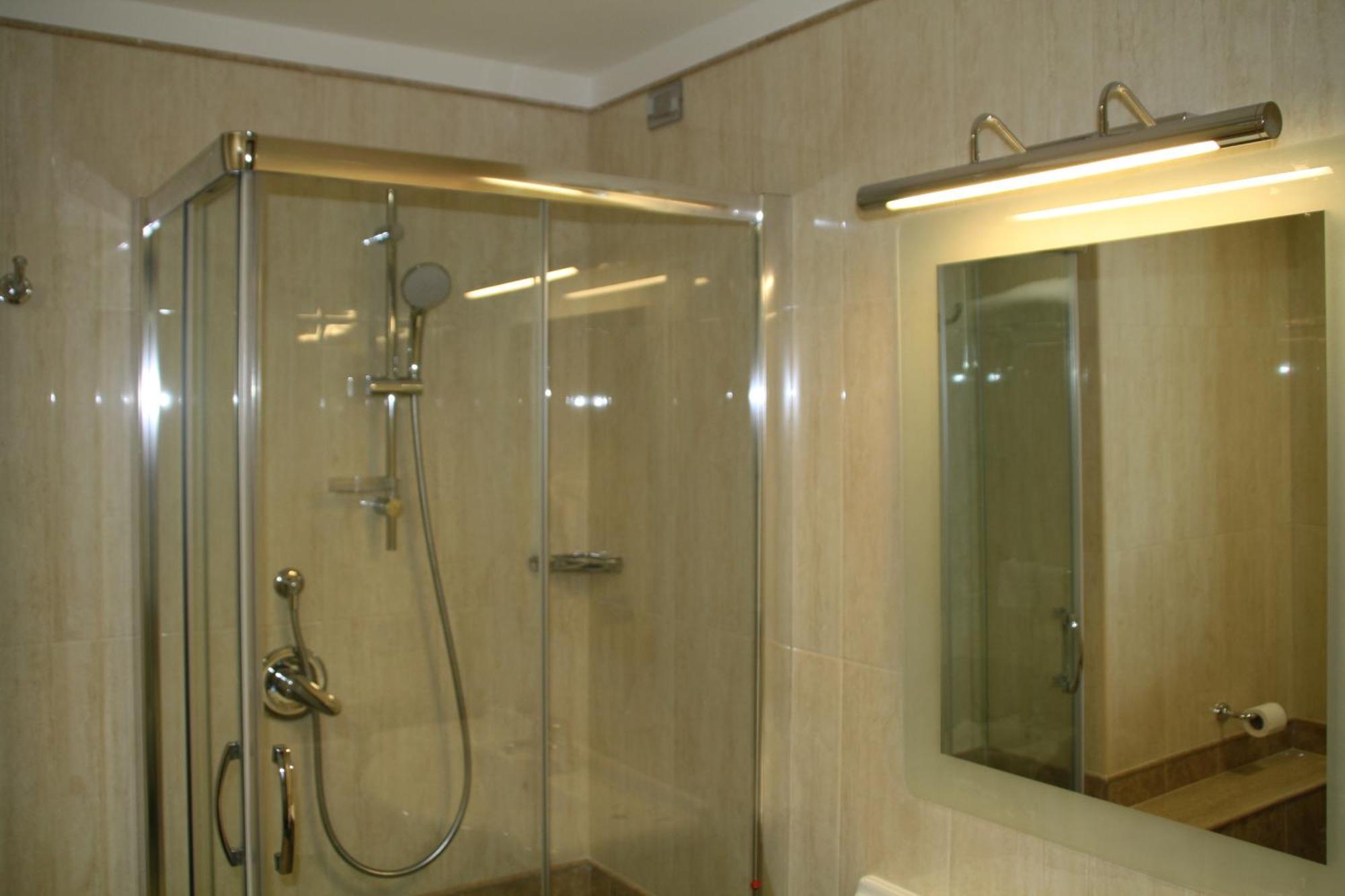 Hotel Villaggio Club Altalia Brancaleone Exteriör bild