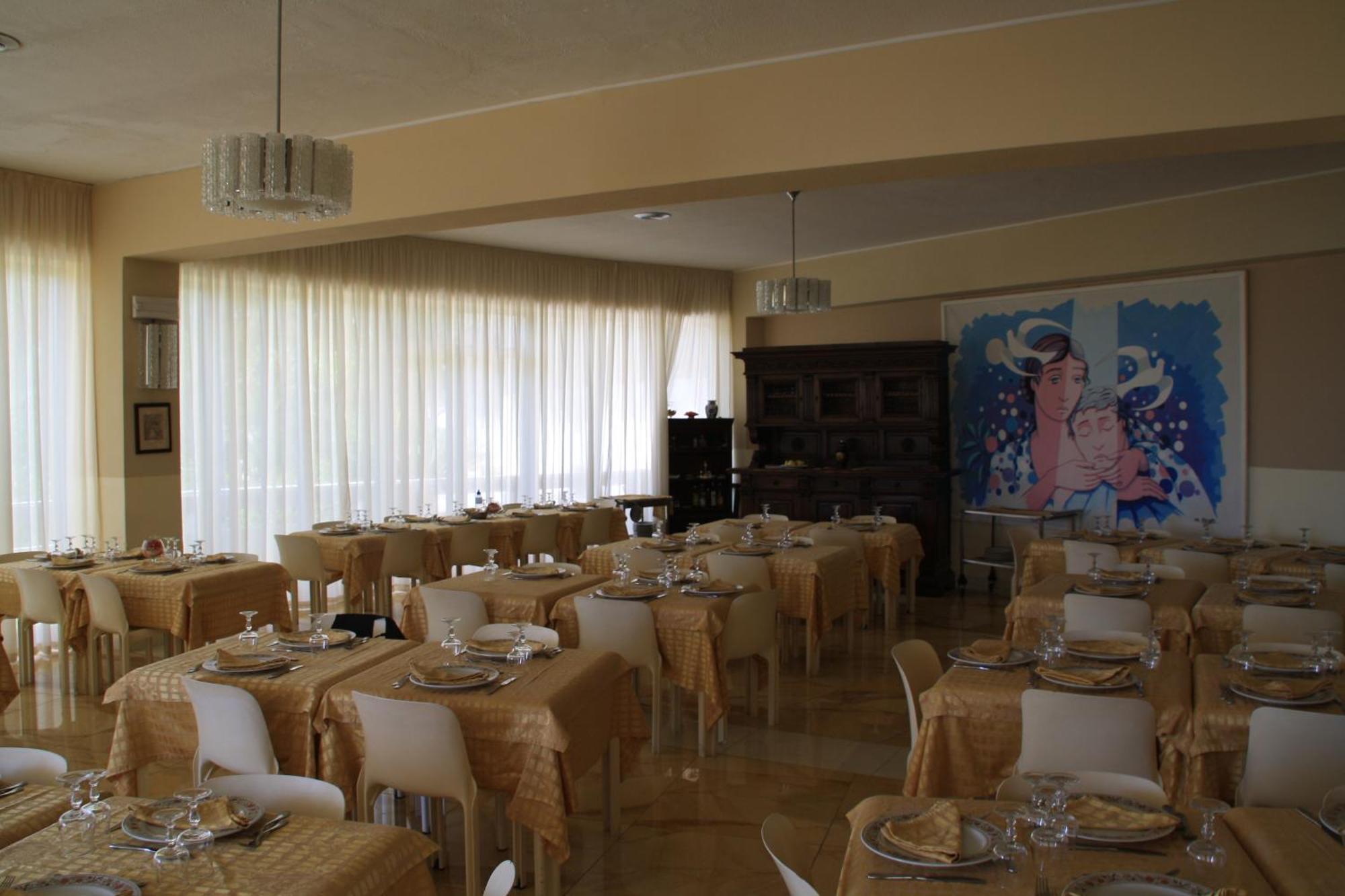 Hotel Villaggio Club Altalia Brancaleone Exteriör bild