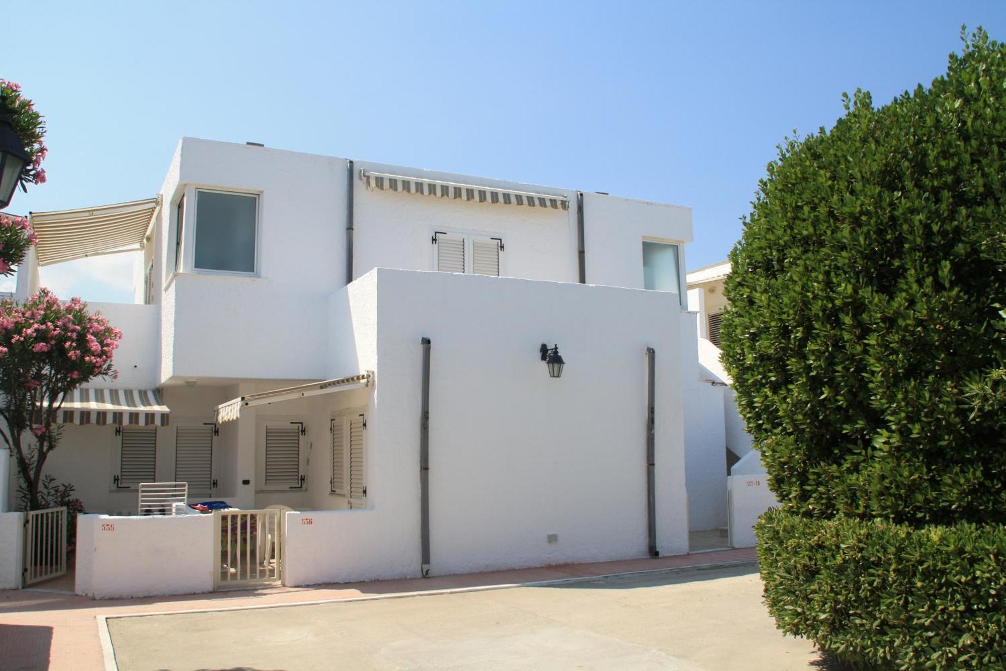 Hotel Villaggio Club Altalia Brancaleone Exteriör bild